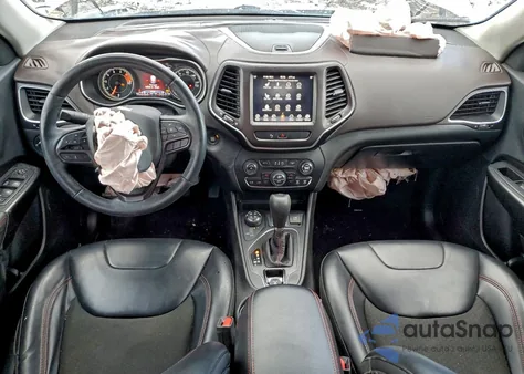 2019 Jeep Cherokee Trailhawk from USA, damaged, VIN 1C4PJMBX2KD186536